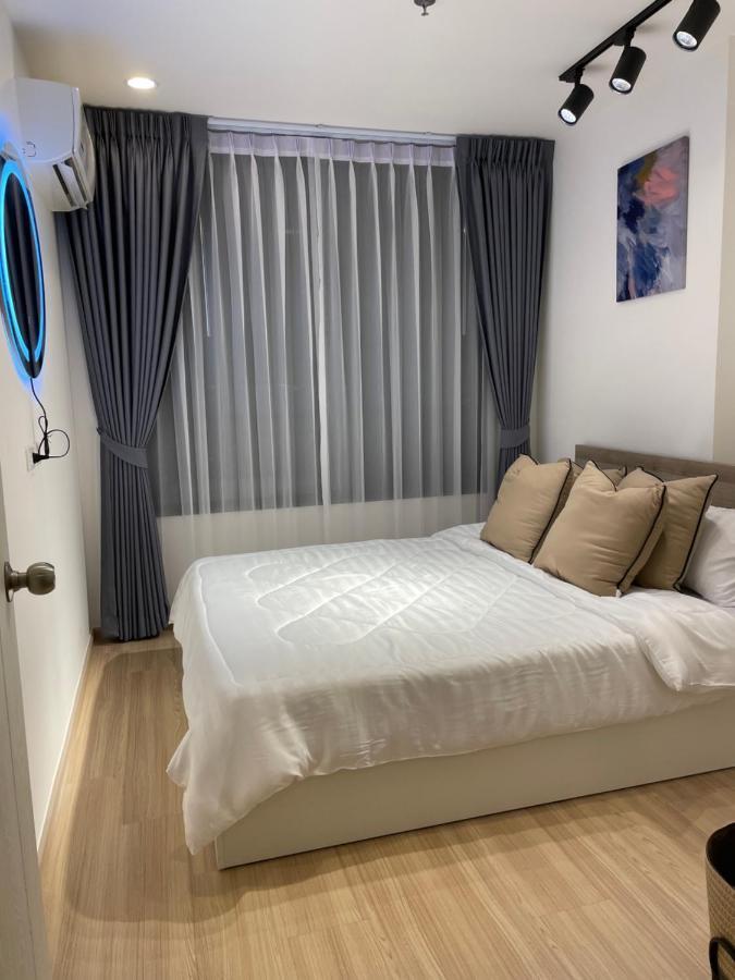 Breezy Room With Balcony View Sukhumvit77 Bangkok Exterior photo
